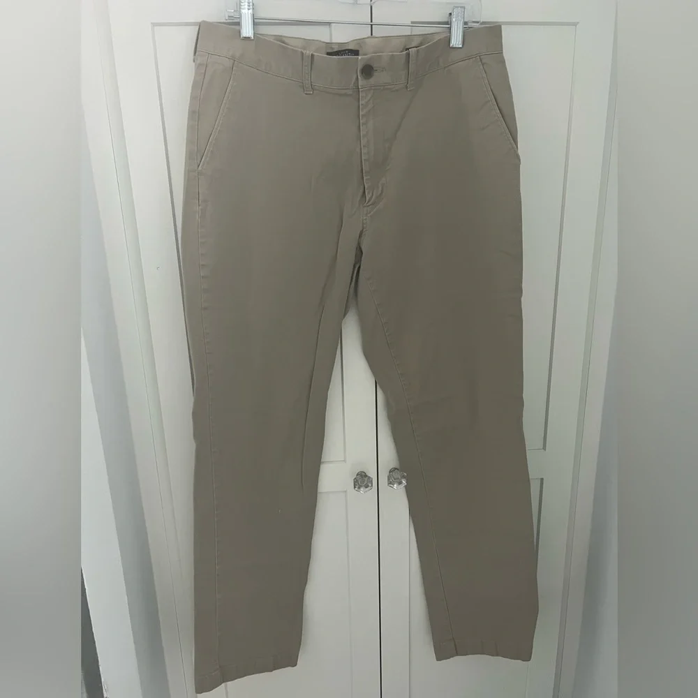 J. Crew Mercantile Men's Straight-Fit Flex Chino Pant Classic Chino Dark Tan